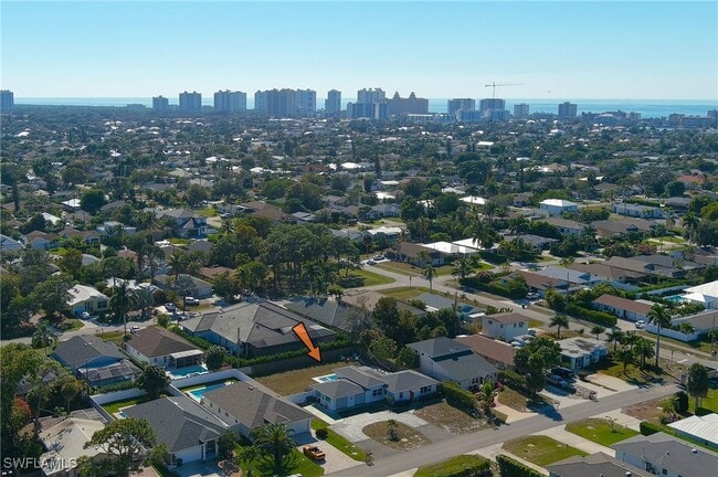 Building Photo - 714 105th Ave N