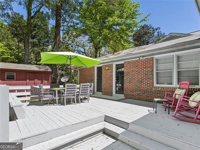 Building Photo - 1572 Berkeley Ln NE