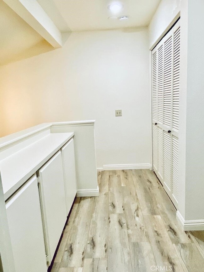 Building Photo - 39 Goldenrod-