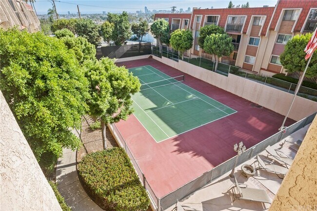 Building Photo - 2101 E 21ST St