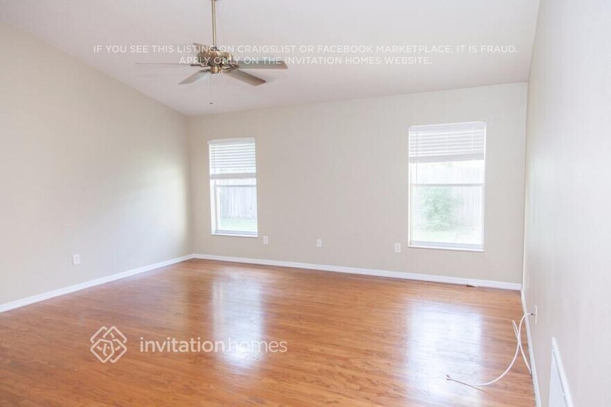 Building Photo - 8443 Ridgebrook Cir