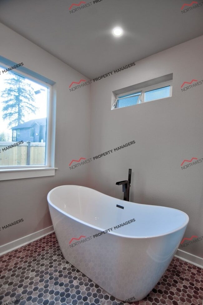 Building Photo - STATUS: AVAILABLE  | R288A | $2750