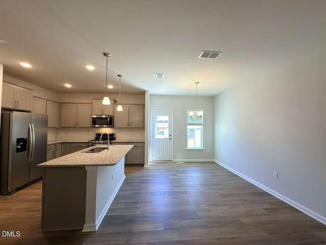 Building Photo - 218 Broomside Ave