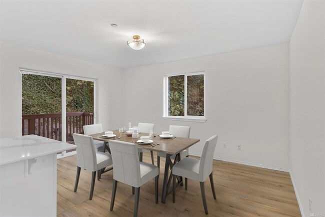 Building Photo - Spacious 4-Bedroom Home with Scenic Views & Versatile Living Spaces