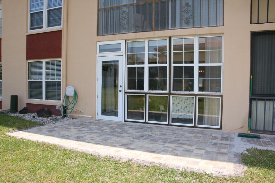 Paver Patio - 10215 Regal Dr