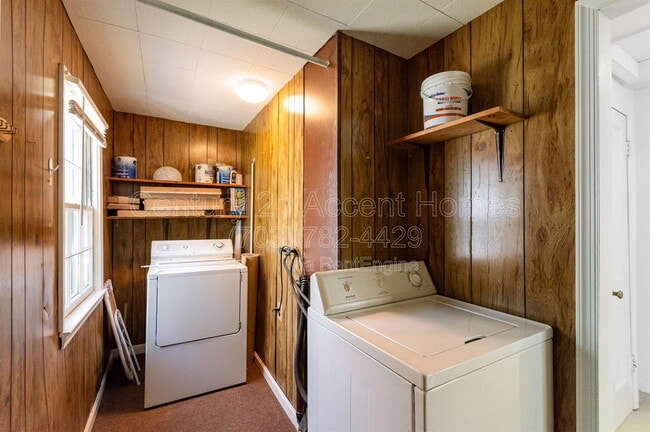 Building Photo - 7800 Schelhorn Rd