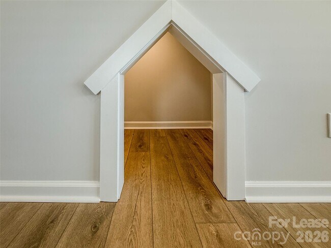 Building Photo - 6524 Harlech St