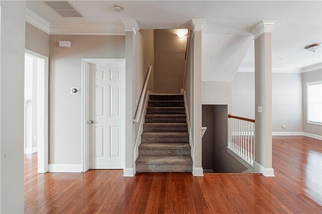 Building Photo - 3441 Lockmed Dr NW