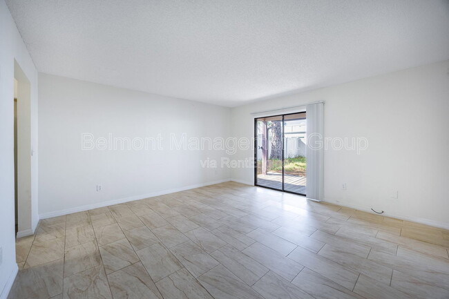 Building Photo - 5533 Decatur St