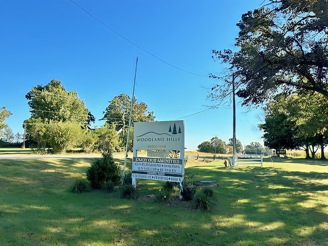 Building Photo - 1100 W Locust St