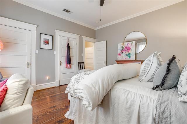 Building Photo - 2116 Hurley Ave