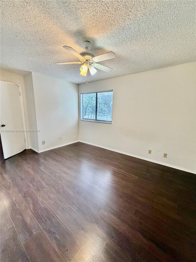 Building Photo - 2900 S University Dr