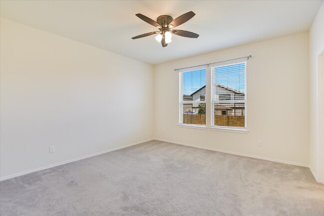Building Photo - 216 The Duke Dr