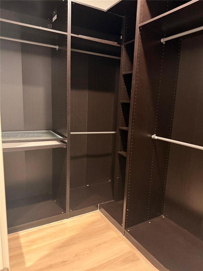 Building Photo - 711 SW 11th St