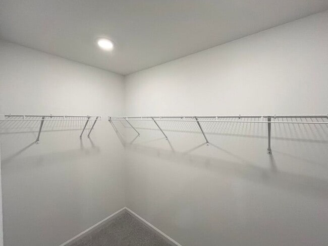 Building Photo - 658 Mirkwood Ave