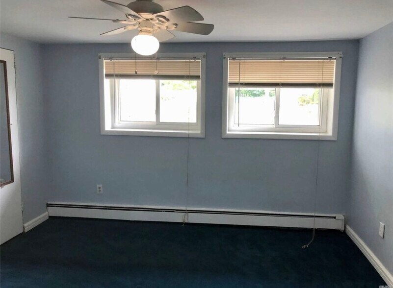 Building Photo - 40 Yale St