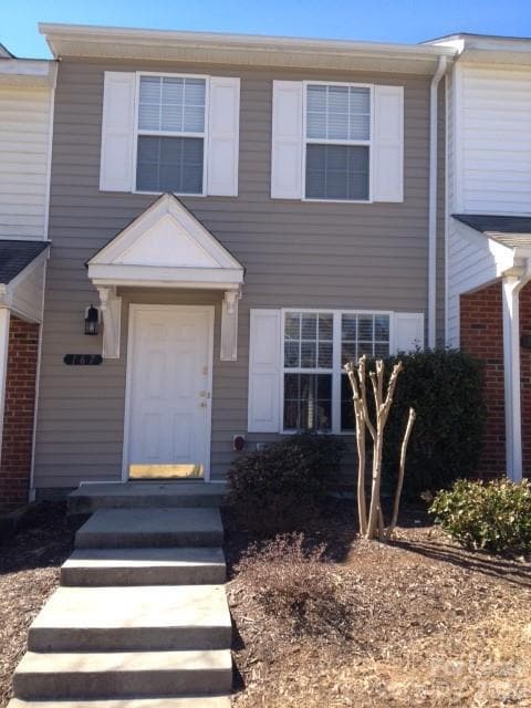 Building Photo - 167 Portstown Way