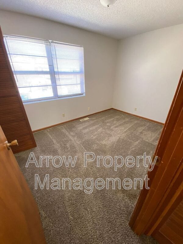 Building Photo - 1326 S Jackson St