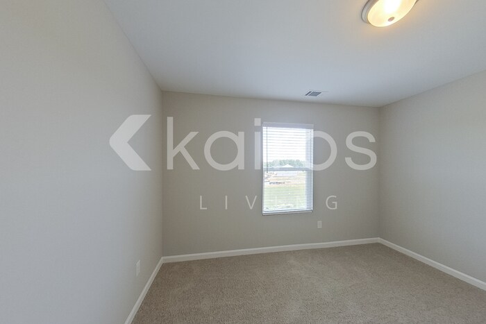 Building Photo - 5062 Cobalt Fls Bnd