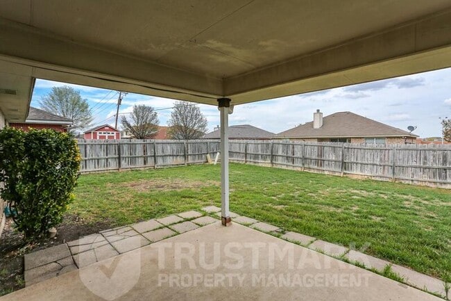 Building Photo - 5406 Shawn Dr