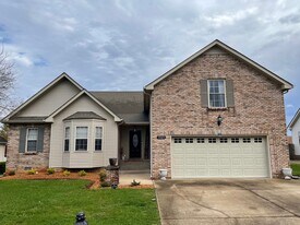 Front of the House - 1021 Glenhurst Way