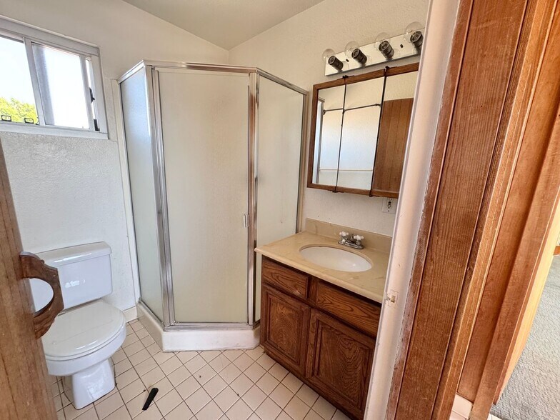 Building Photo - 1444 Centinela Ave