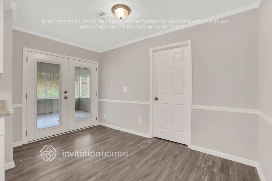 Building Photo - 2628 Laurel Woods Ln SE