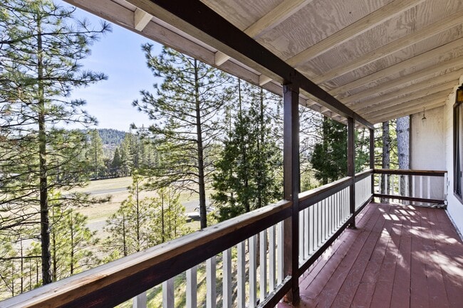 Building Photo - 17091 Bryan Allen Way