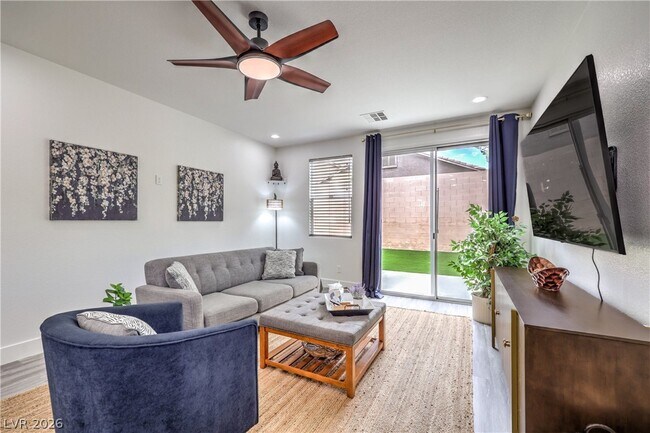 Building Photo - 10762 Flame Vine Ct