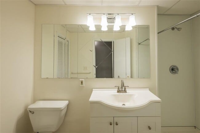 Building Photo - 3086 Cynthia Ct