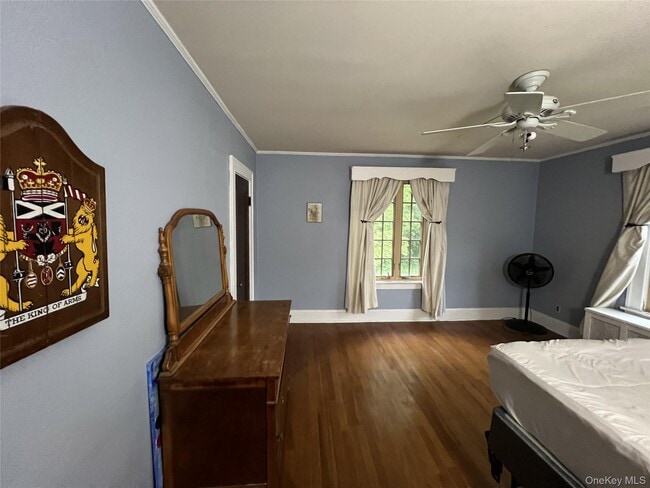Building Photo - 78 Roe Ave