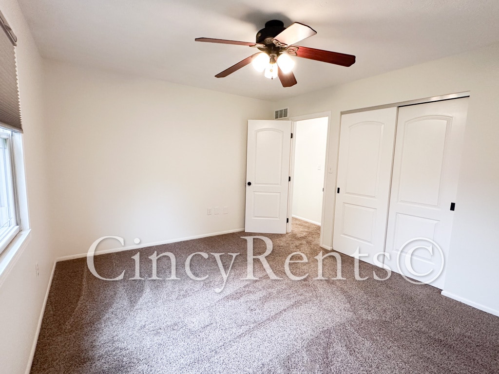 Building Photo - 7436 Wyandot Ln