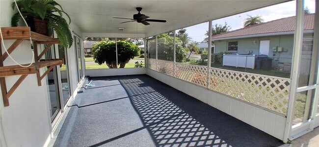 Building Photo - 441 Rubens Dr