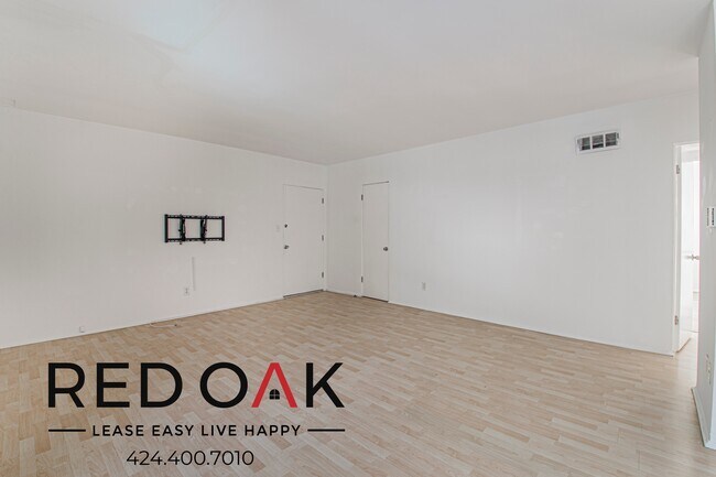 Building Photo - 1327 Laurel Ave