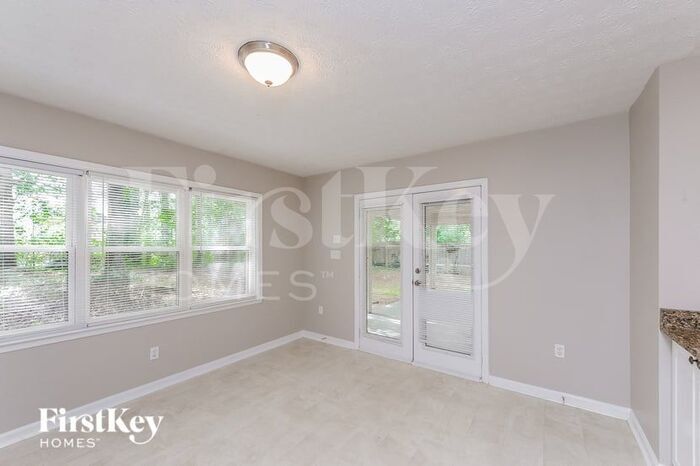 Building Photo - 6770 Bent Creek Dr