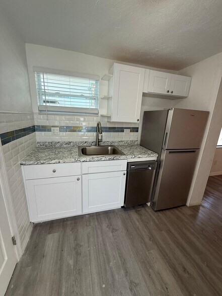 Building Photo - 13115 3rd St E