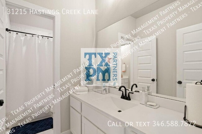 Building Photo - 31215 Hastings Creek Ln