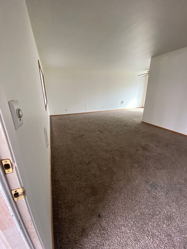 Building Photo - 8919 Travis Dr