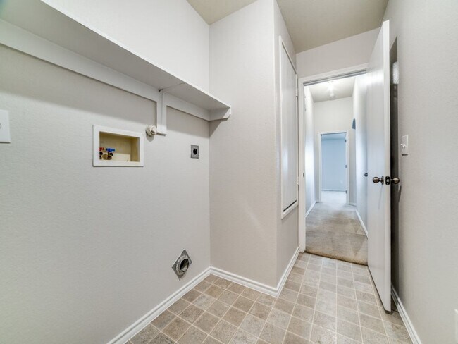 Building Photo - 7318 Copper Mdw