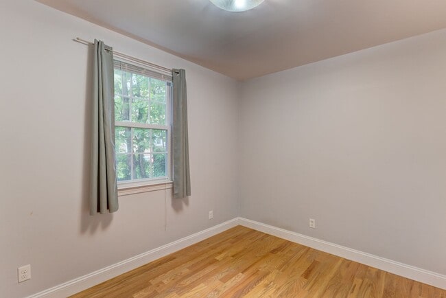 Building Photo - 79 Winchester Ave