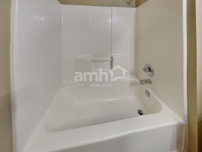 Building Photo - 3368 Marrast Dr