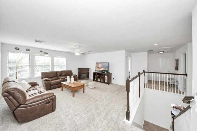 Building Photo - 7619 Park Sage Ln