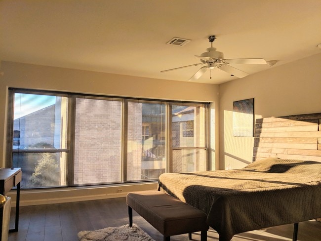 Building Photo - 600 NW 4th St