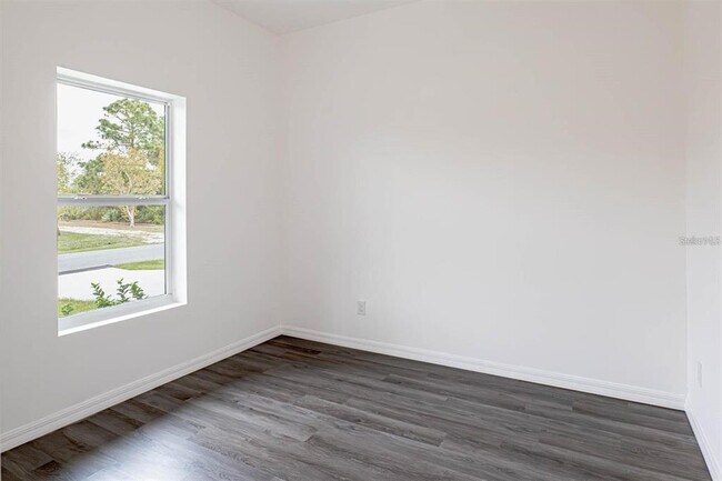 Building Photo - 1618 Wainwright St SE