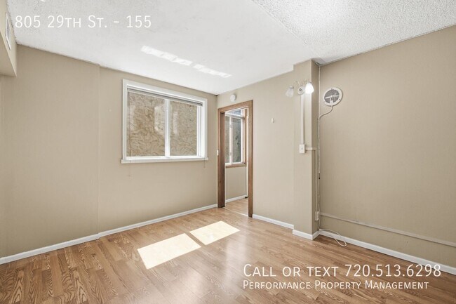 Building Photo - 805 29th St