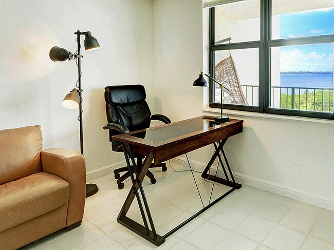 Building Photo - 3460 S Ocean Blvd