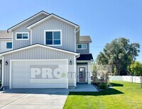 Building Photo - 3 bd, 2.5 bath Townhouse in Rigby