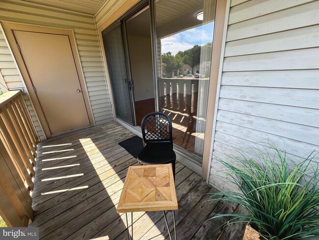 Building Photo - 1502 The Woods