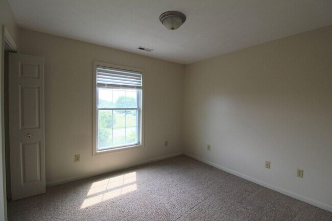 Building Photo - 1311 Stonechris Dr