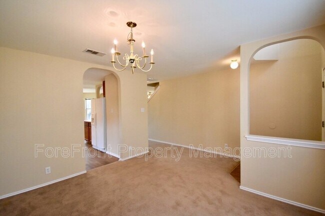 Building Photo - 10527 Cub Haven